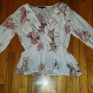 NWOT Harvé Benard blouse - Floral Print - Size Large